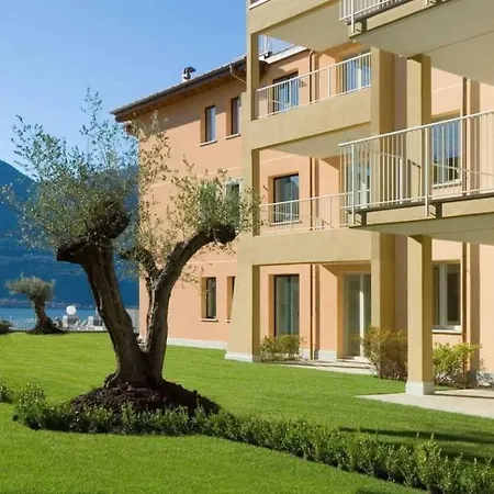 2 Bedroom Maggiore With Pool Appartement Maccagno